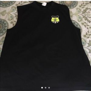 Black tank top perfect for working out